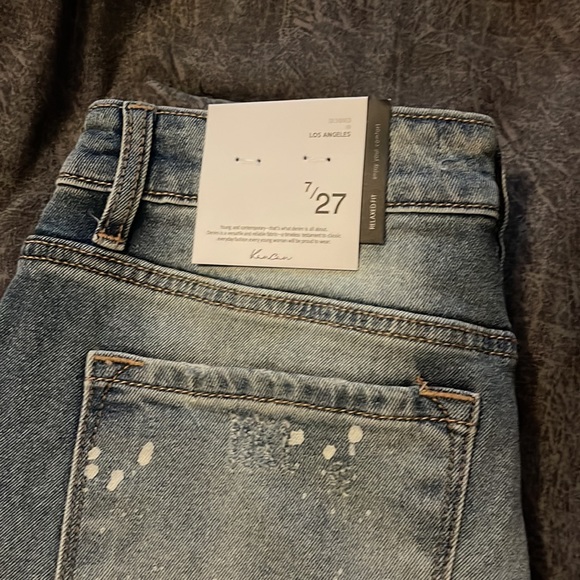Brand New w/Tags KanCan Relaxed Fit 7/27 - Picture 2 of 3